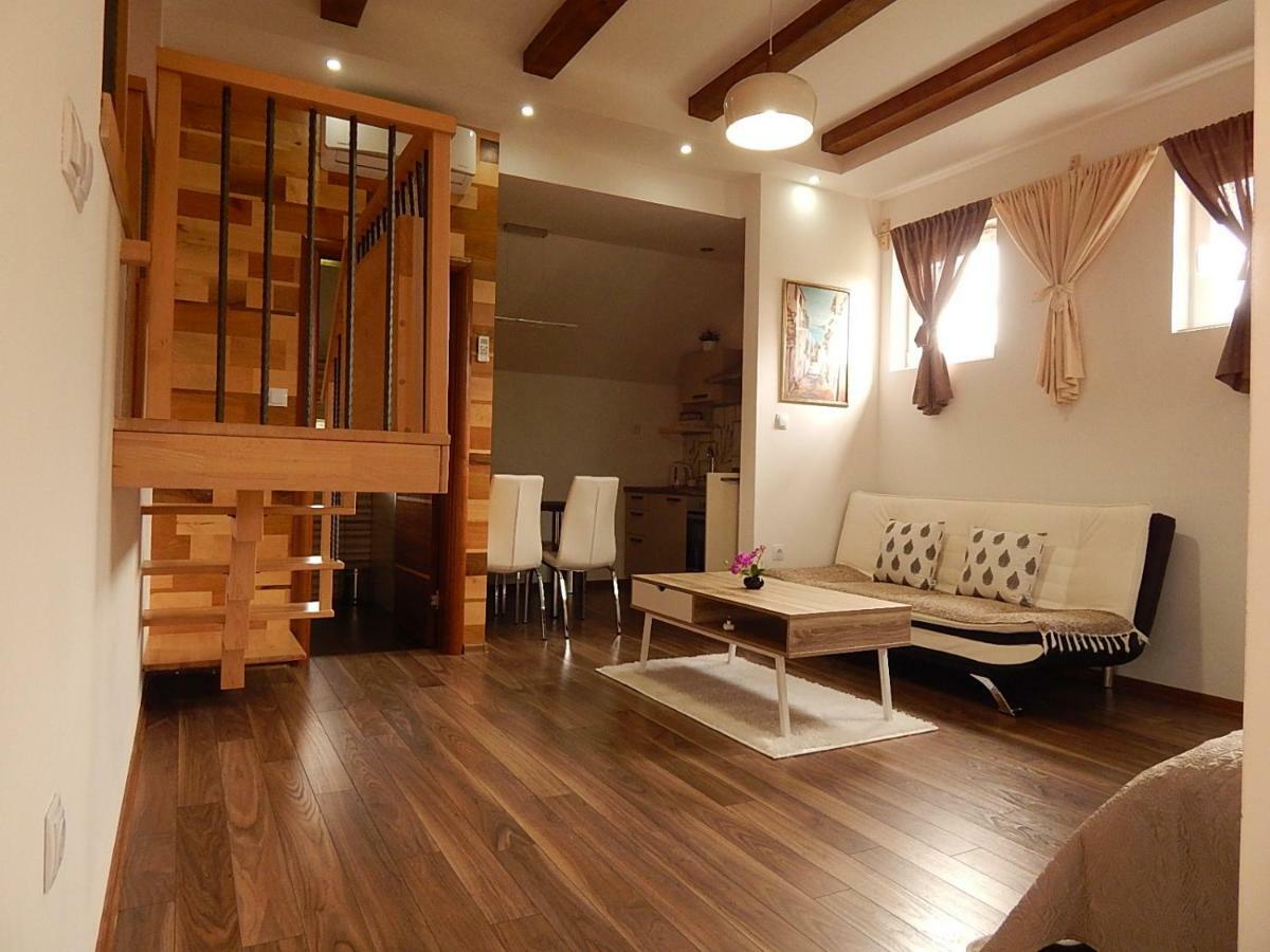 Studio Apartman Lakasa Rakovica Extérieur photo