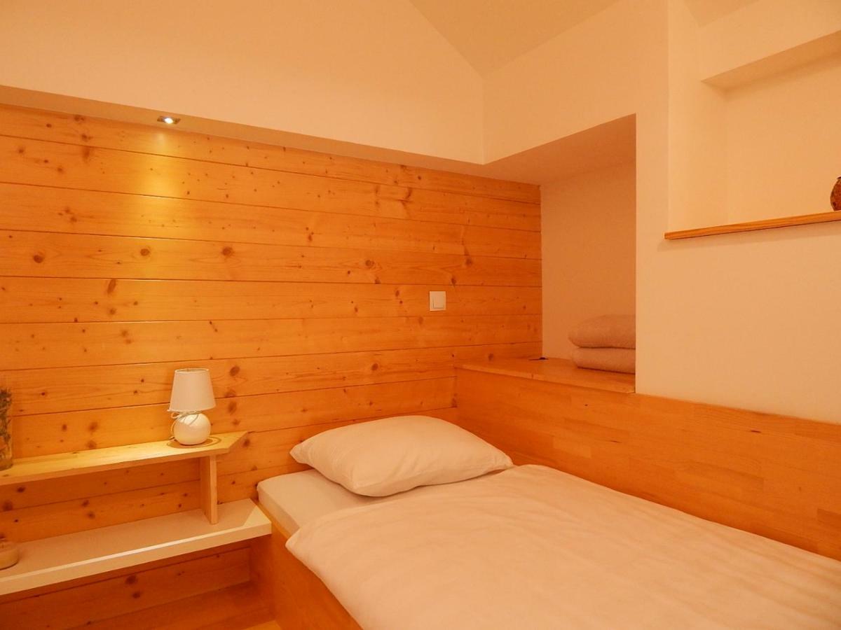 Studio Apartman Lakasa Rakovica Extérieur photo